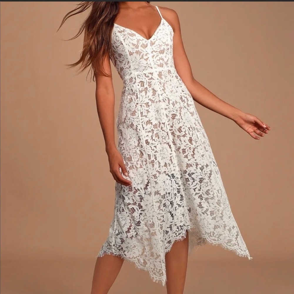 Lulu’s lace dress white and tan